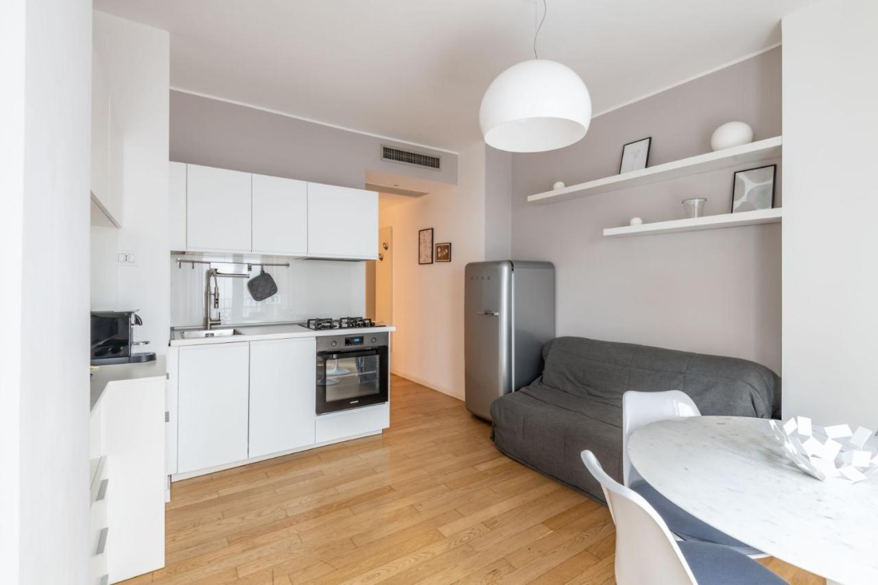 Easylife - Sofisticato Monolocale Con Terrazzino Nel Cuore Di Porta Venezia Milan Exterior photo